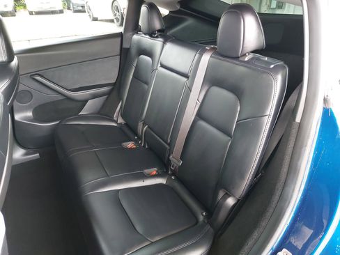 Used 2023 Tesla Model Y Long Range image 15