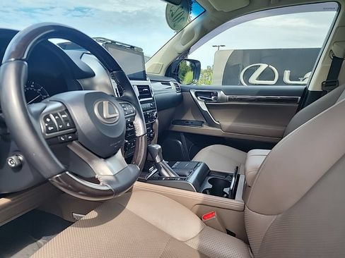 Certified 2023 Lexus GX 460 Luxury w/ Sport Design Package AWD/4WD image 11