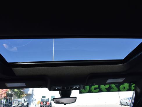 Used 2022 Chevrolet Silverado 2500 High Country w/ Z71 Off-Road Package image 31