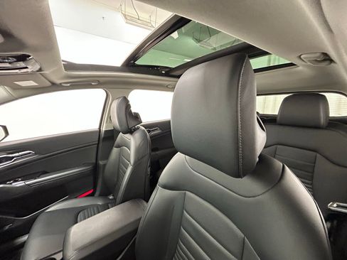 Used 2023 Kia Sportage SX image 30