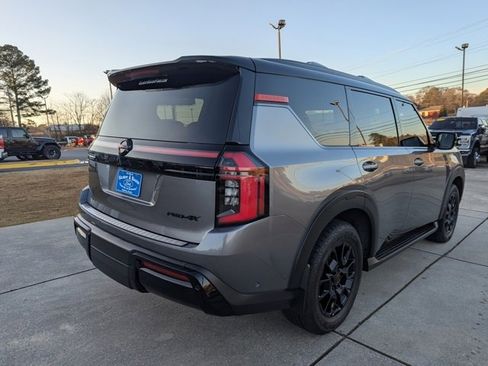 Used 2025 Nissan Armada PRO-4X w/ Pro-4X Premium Package image 7