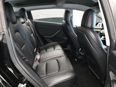 Used 2021 Tesla Model 3 Standard Range Plus image 34