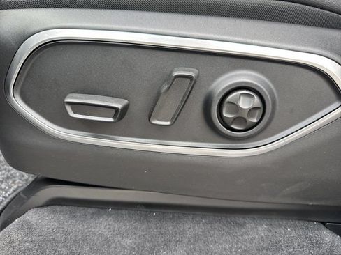 New 2026 Jeep Grand Wagoneer 4WD image 11