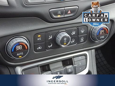 Used 2022 GMC Terrain SLE w/ Driver Convenience Package image 19