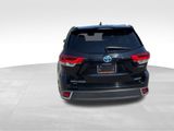 Used 2017 Toyota Highlander Limited image 4