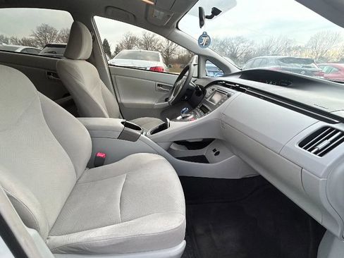 Used 2013 Toyota Prius Two image 29
