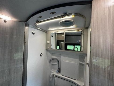 Used 2020 Mercedes-Benz Sprinter 2500 image 27