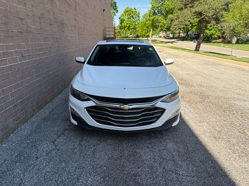 Used 2024 Chevrolet Malibu LT FWD image 8