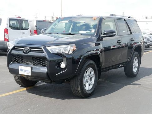Used 2020 Toyota 4Runner SR5 Premium w/ Moonroof Package AWD/4WD image 2