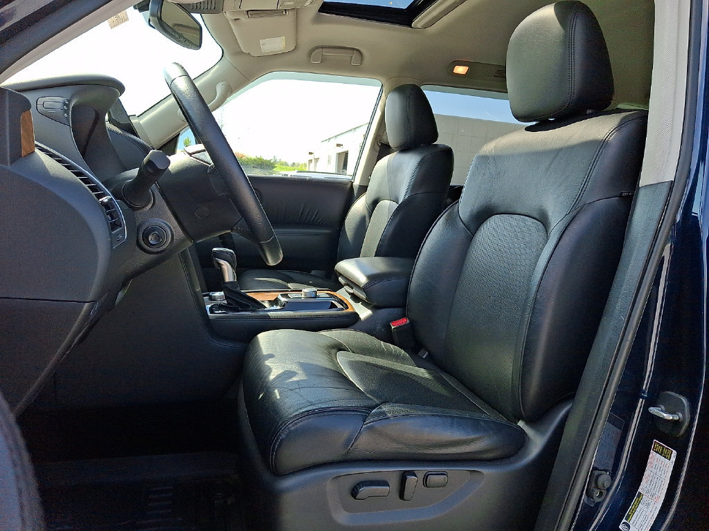 Used 2023 Nissan Armada SL w/ Captain's Chairs Package AWD/4WD image 17