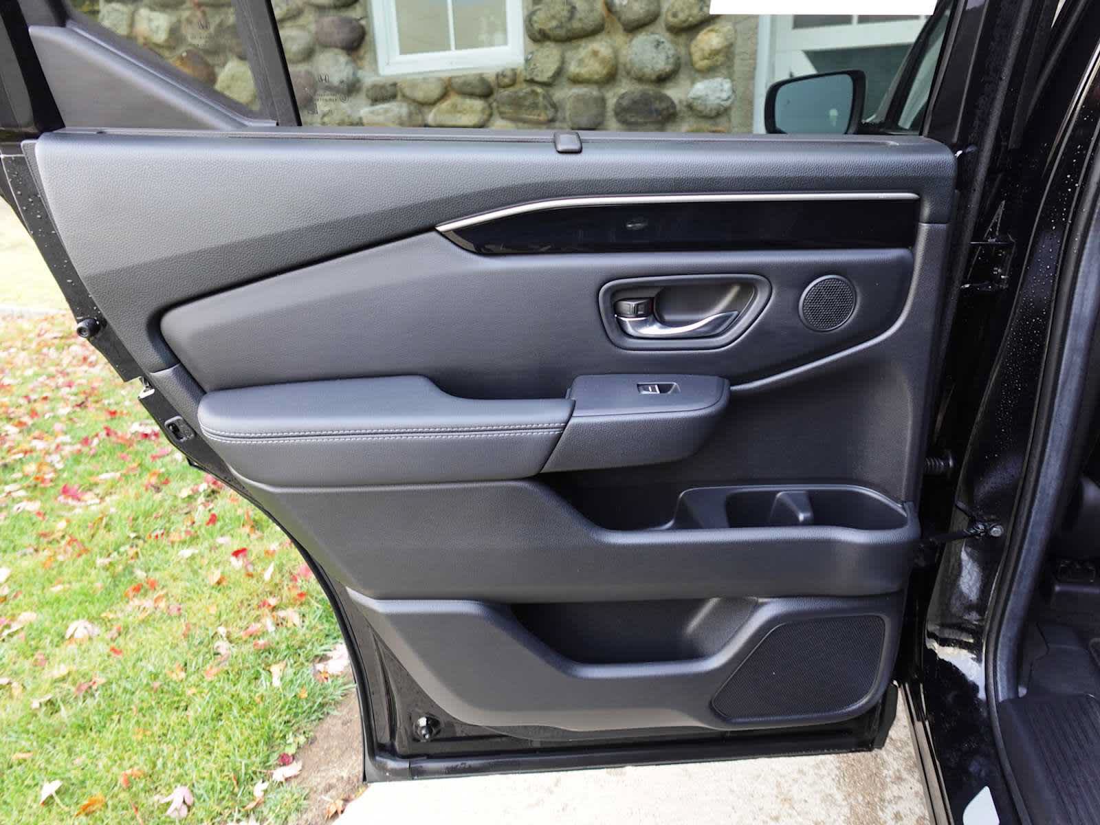 Certified 2024 Honda Pilot Touring image 24
