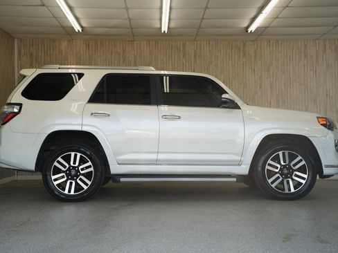 Used 2016 Toyota 4Runner Limited AWD/4WD image 6
