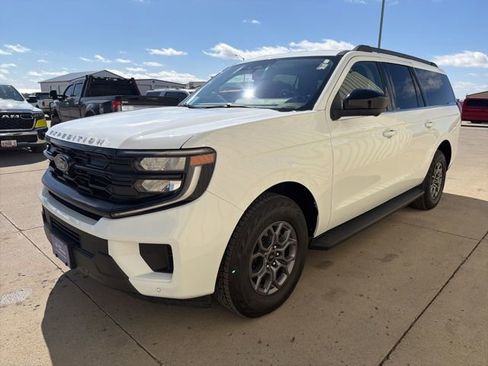 Certified 2025 Ford Expedition Max Active AWD/4WD image 4