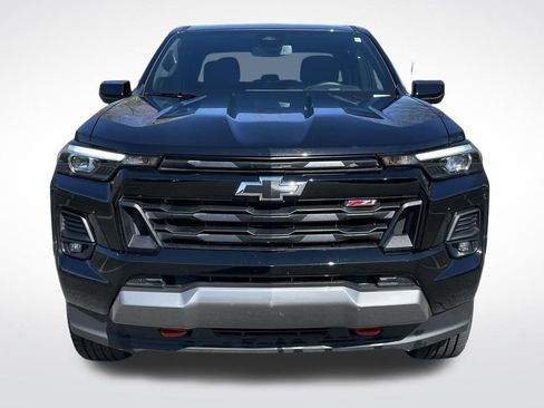 Used 2023 Chevrolet Colorado Z71 w/ Z71 Convenience Package 2 image 9