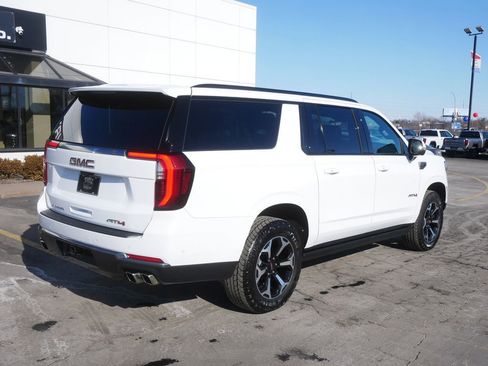 Certified 2025 GMC Yukon XL AT4 w/ AT4 Premium Package image 7