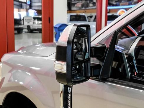 Used 2022 Ford F250 Lariat w/ Lariat Value Package image 39