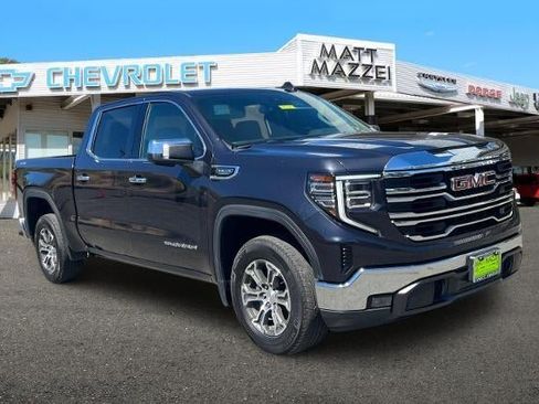Used 2025 GMC Sierra 1500 SLT AWD/4WD image 2