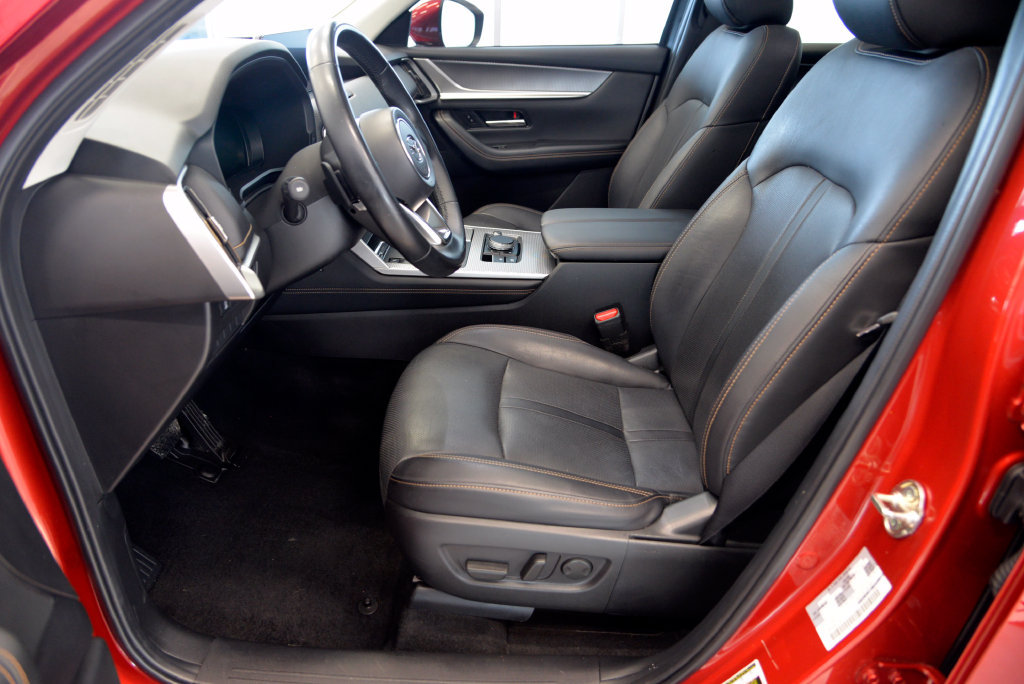 Certified 2024 MAZDA CX-90 Plug-In Hybrid w/ Preferred AWD/4WD image 15