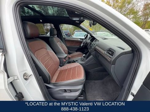 Certified 2024 Volkswagen Tiguan SEL R-Line AWD/4WD image 24