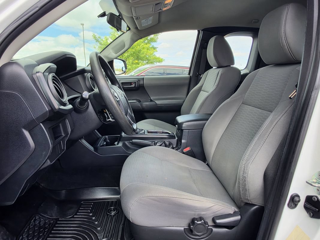 Used 2017 Toyota Tacoma SR RWD image 10