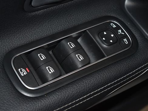 Certified 2020 Mercedes-Benz CLA 250 4MATIC image 6