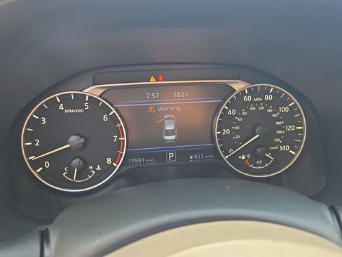 Used 2024 Nissan Altima 2.5 SR FWD image 19