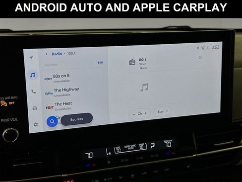 Used 2025 Toyota Sienna XLE w/ XLE Plus Package image 7