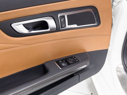 Certified 2019 Mercedes-Benz AMG GT C image 7