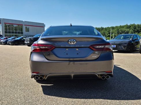 Used 2024 Toyota Camry XSE FWD image 4