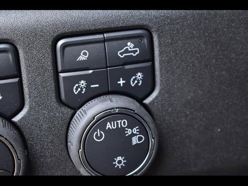 Used 2025 Chevrolet Silverado 1500 LT image 22