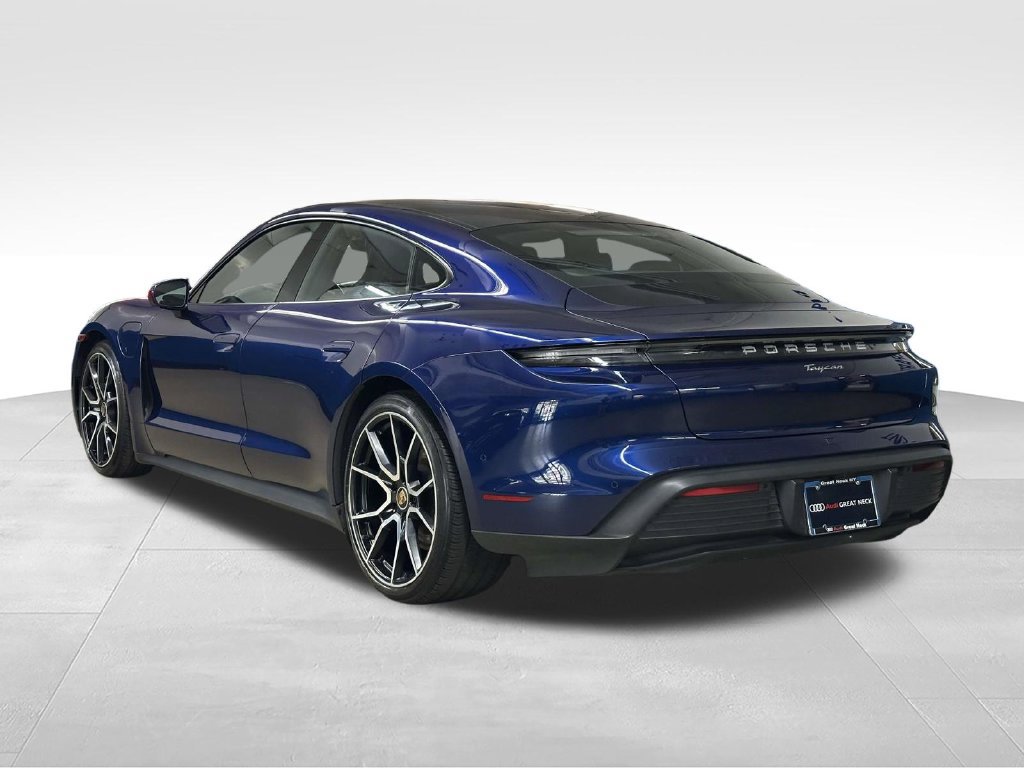 Used 2023 Porsche Taycan RWD image 11