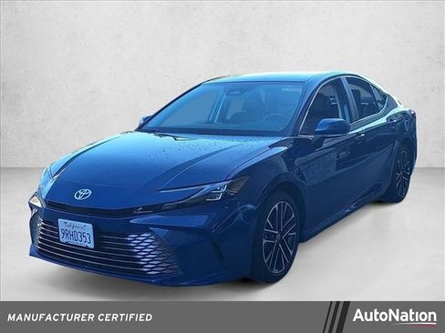 Certified 2025 Toyota Camry XLE FWD image 1