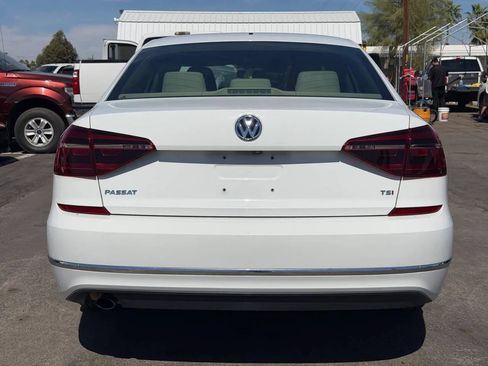 Used 2018 Volkswagen Passat 2.0T S FWD image 8