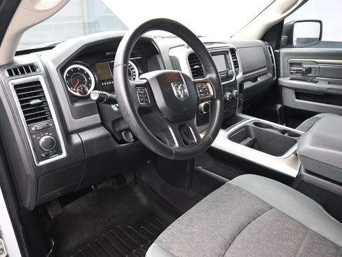 Used 2017 RAM 1500 Classic SLT RWD image 18