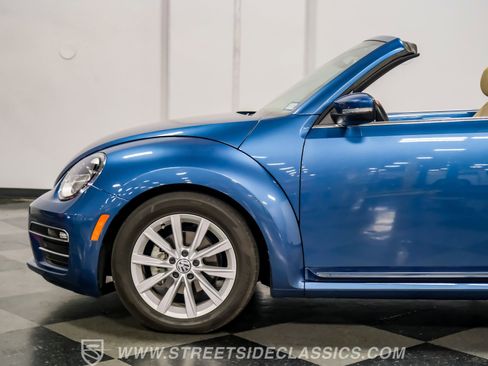 Used 2019 Volkswagen Beetle 2.0T Final Edition SEL image 23
