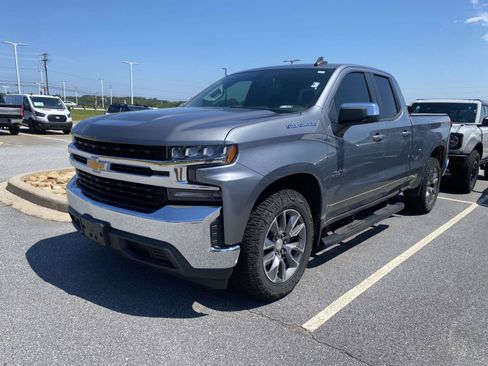 Used 2019 Chevrolet Silverado 1500 LT w/ Texas Edition RWD image 3