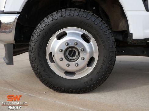 Used 2023 Ford F350 XLT w/ 360-Degree Camera Package image 11