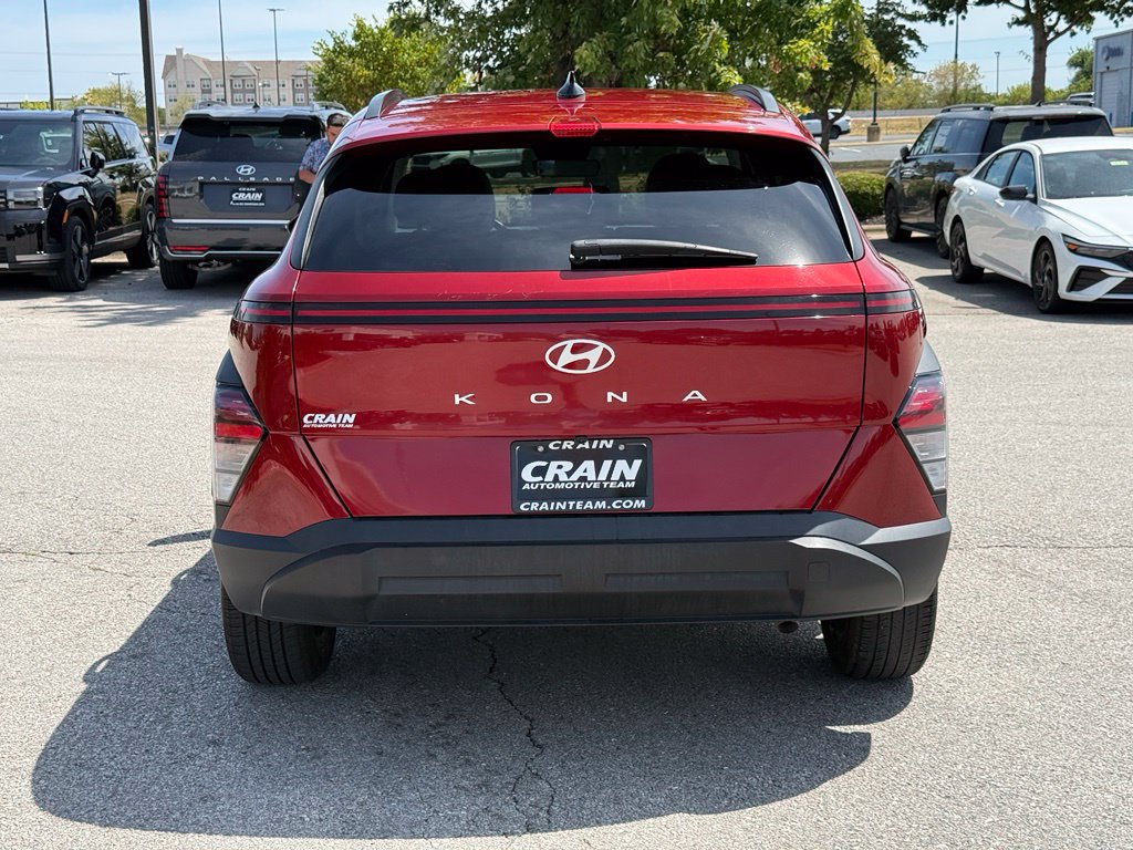 Used 2025 Hyundai Kona SEL FWD image 6