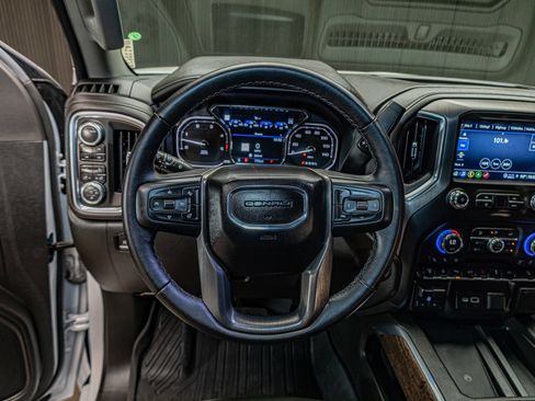 Used 2022 GMC Sierra 2500 Denali w/ Denali Ultimate Package AWD/4WD image 13