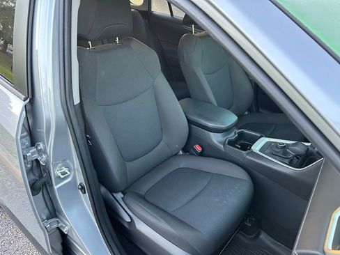 Used 2024 Toyota RAV4 LE image 15