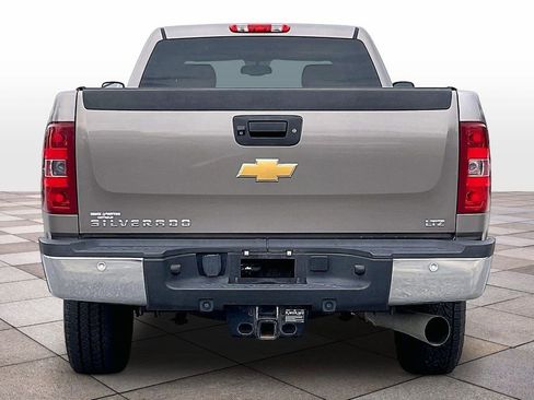 Used 2014 Chevrolet Silverado 3500 LTZ w/ LTZ Plus Package RWD image 4