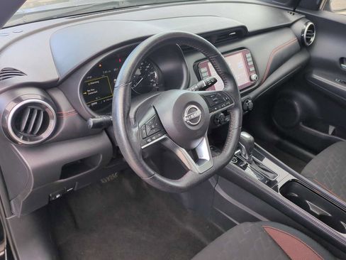 Used 2024 Nissan Kicks SR FWD image 10