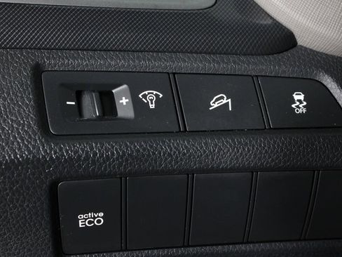 Used 2015 Hyundai Santa Fe Sport w/ Option Group 02 FWD image 22