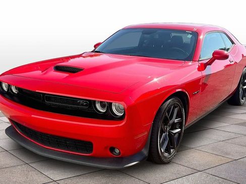 Used 2022 Dodge Challenger R/T w/ Blacktop Package RWD image 11