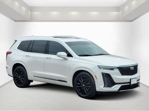 Used 2022 Cadillac XT6 Premium Luxury w/ Platinum Package AWD/4WD image 1