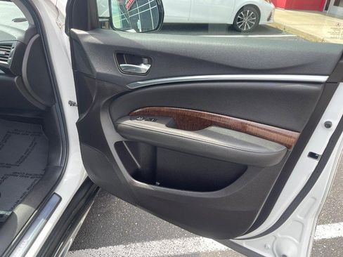 Used 2020 Acura MDX SH-AWD image 16
