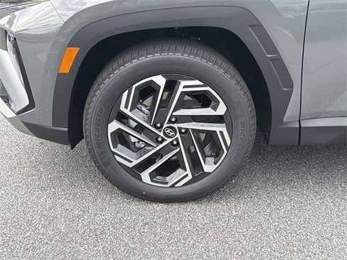 New 2026 Hyundai Tucson Limited image 11