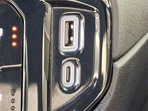 Used 2024 Chevrolet Silverado 3500 LT w/ Convenience Package image 26