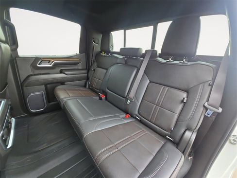 Certified 2023 Chevrolet Silverado 1500 High Country w/ High Country Premium Package image 13