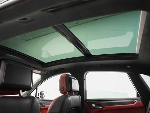 Certified 2022 Porsche Macan GTS image 53